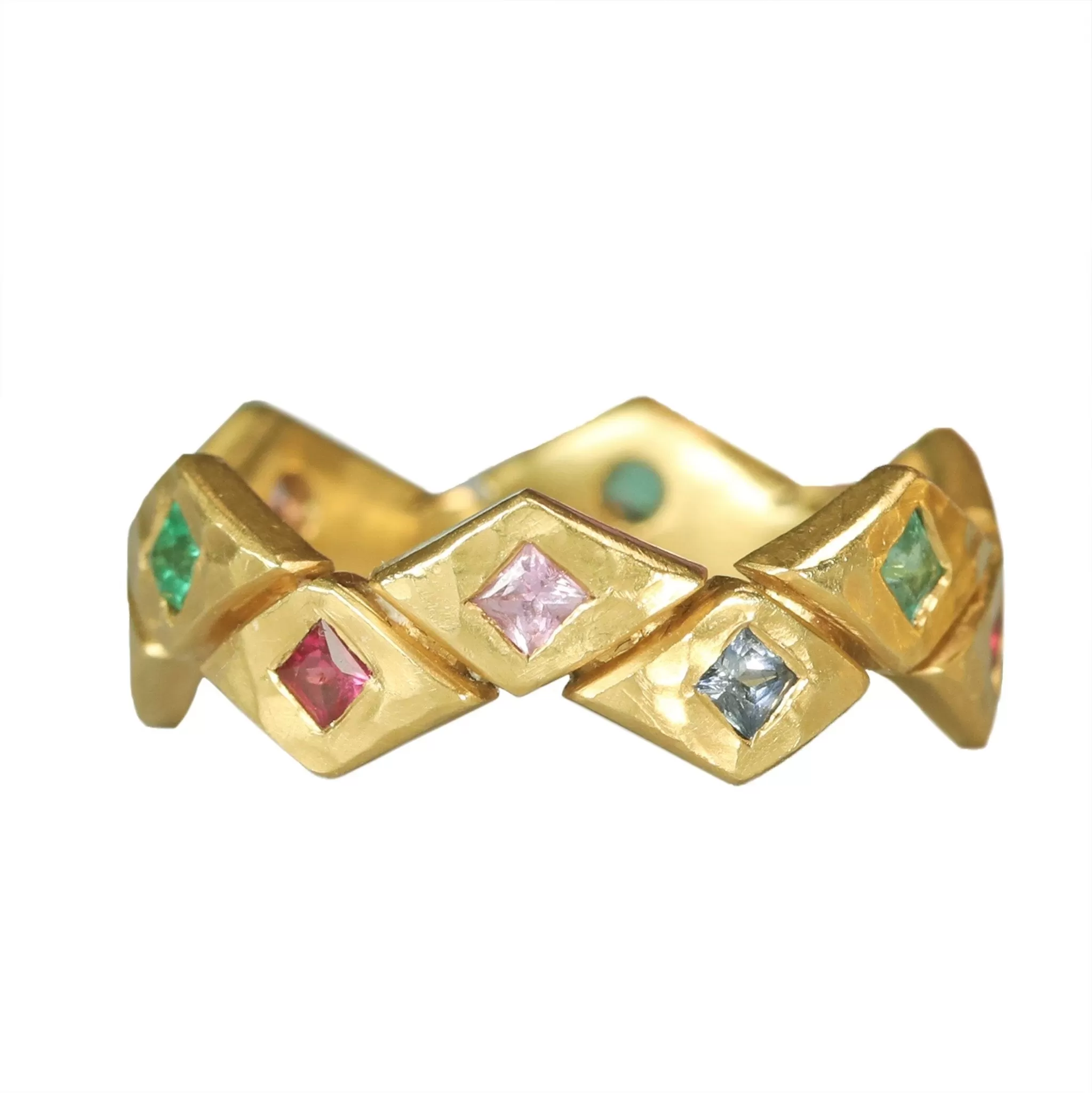 22K Gold Hammered Multicolor Diamond-Shaped Band