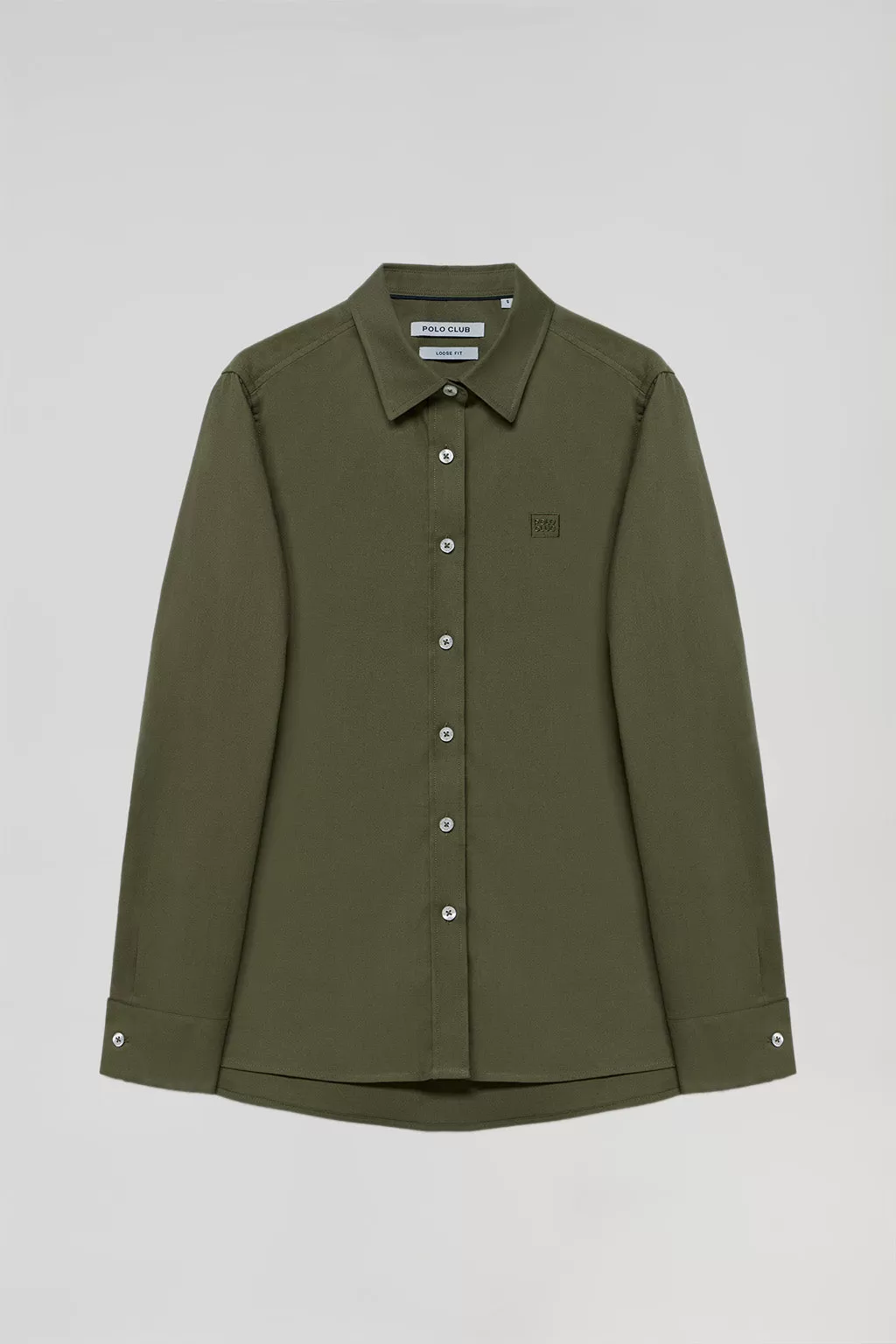 Camisa oxford verde militar con logo bordado