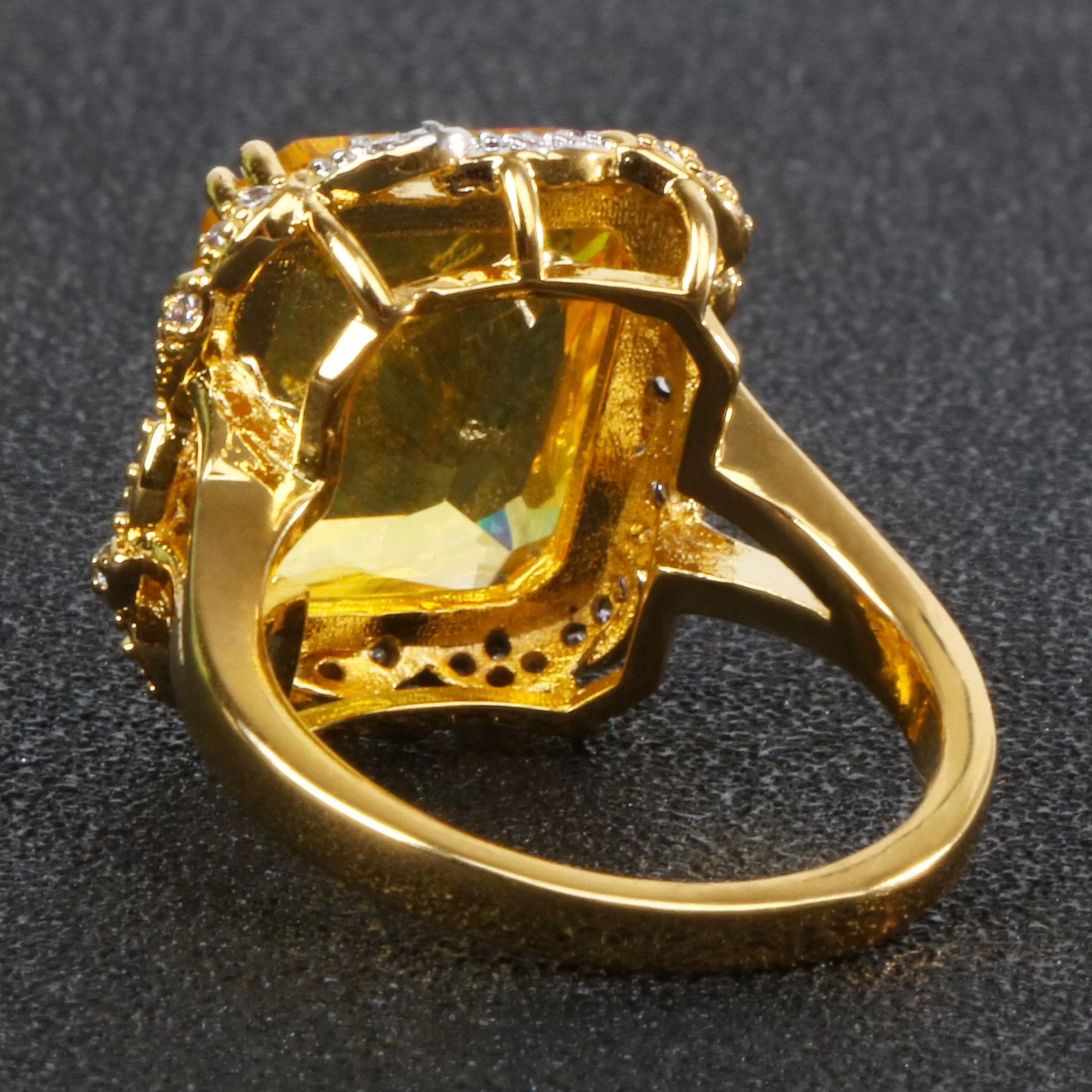 Luxury Charm Square Shaped Citrine Gemstone Ring - 925 Sterling Silver