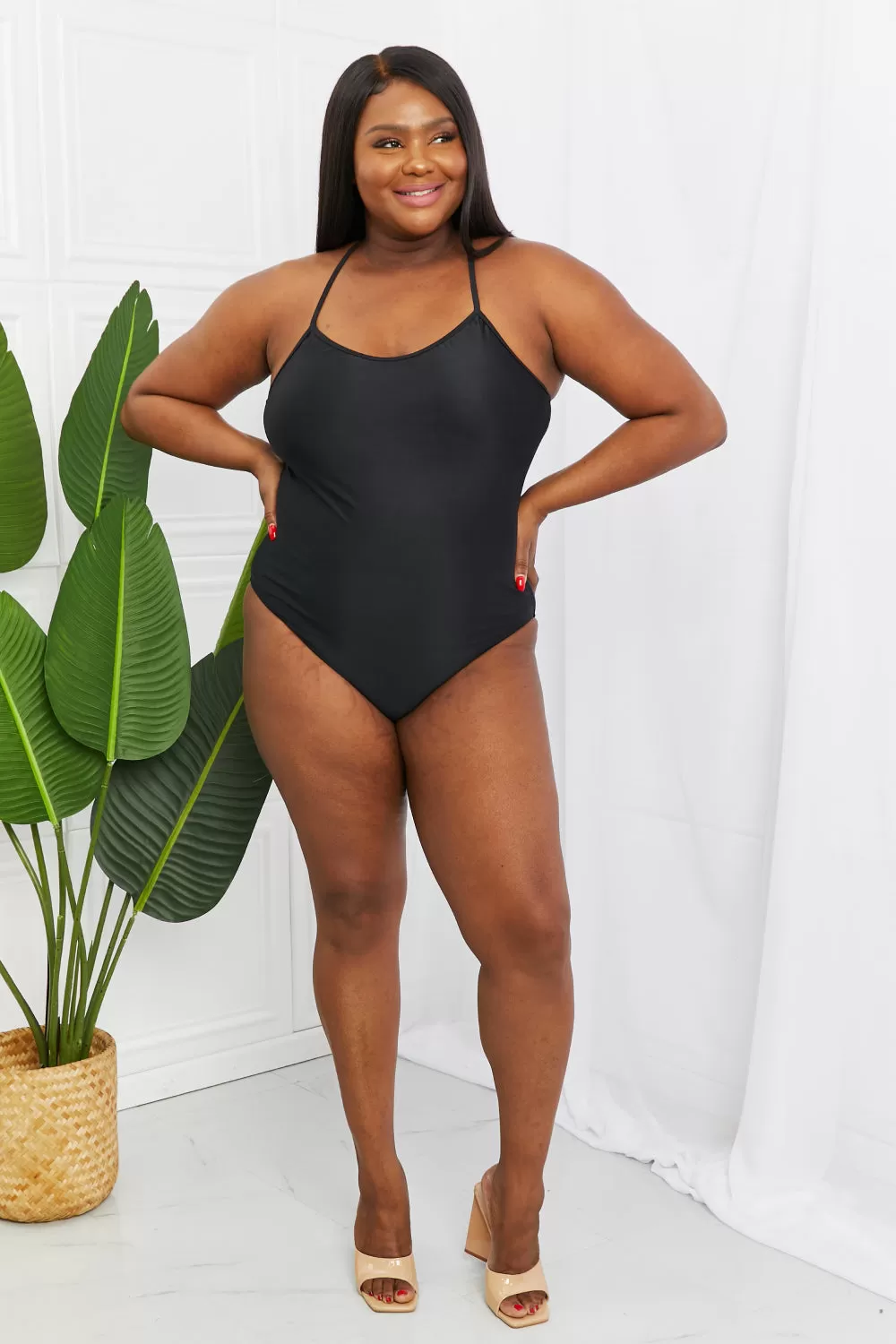 Marina West Swim High Tide Einteiler in Schwarz