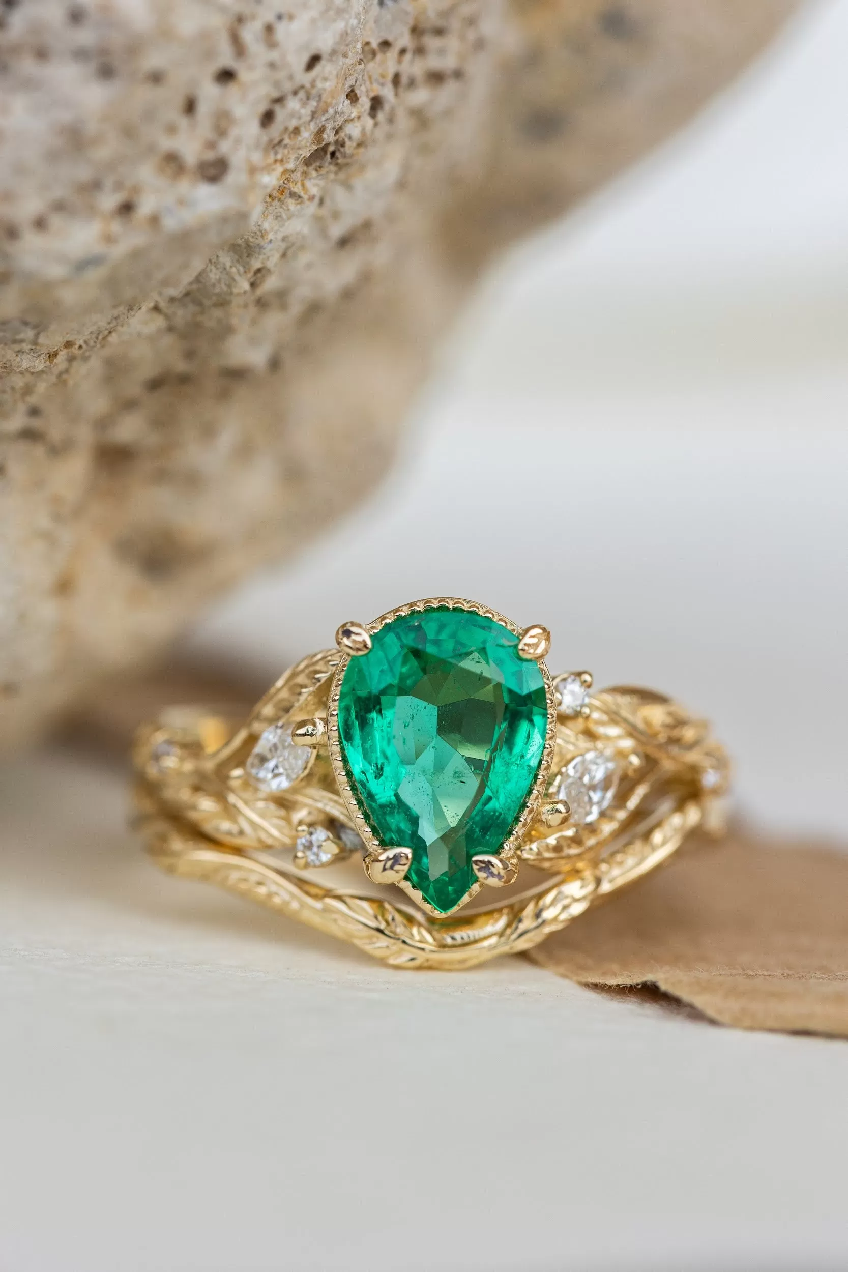 Natural emerald bridal ring set, gold leaves stacking rings with diamonds / Patricia