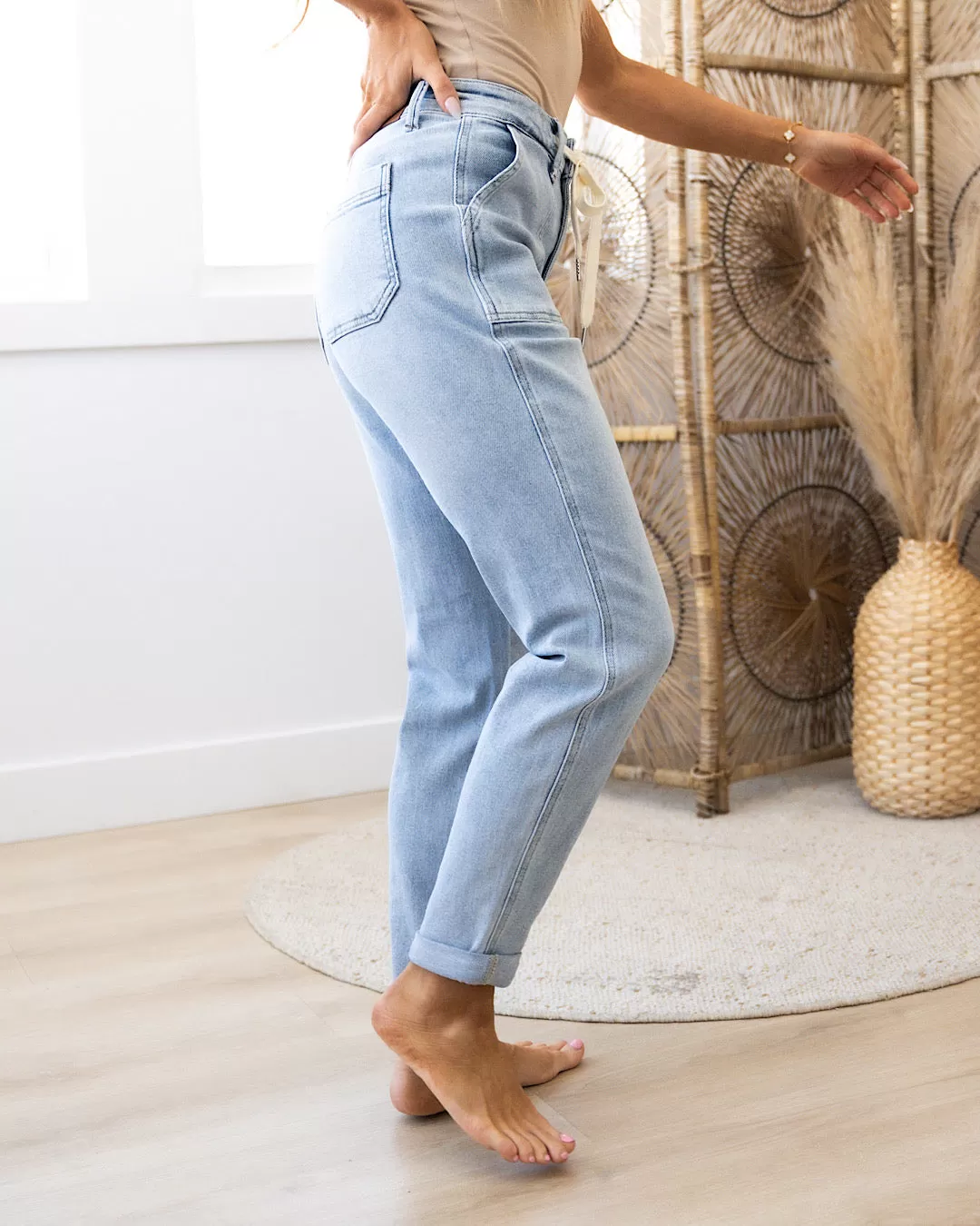 NEW! Judy Blue Jody Non Distressed Jogger Jeans