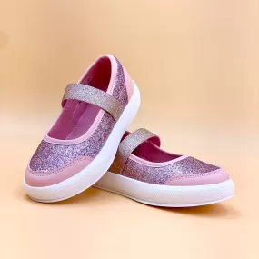 NEW ,  KIDS SHOES SIZE FROM 20 TO 37 K65