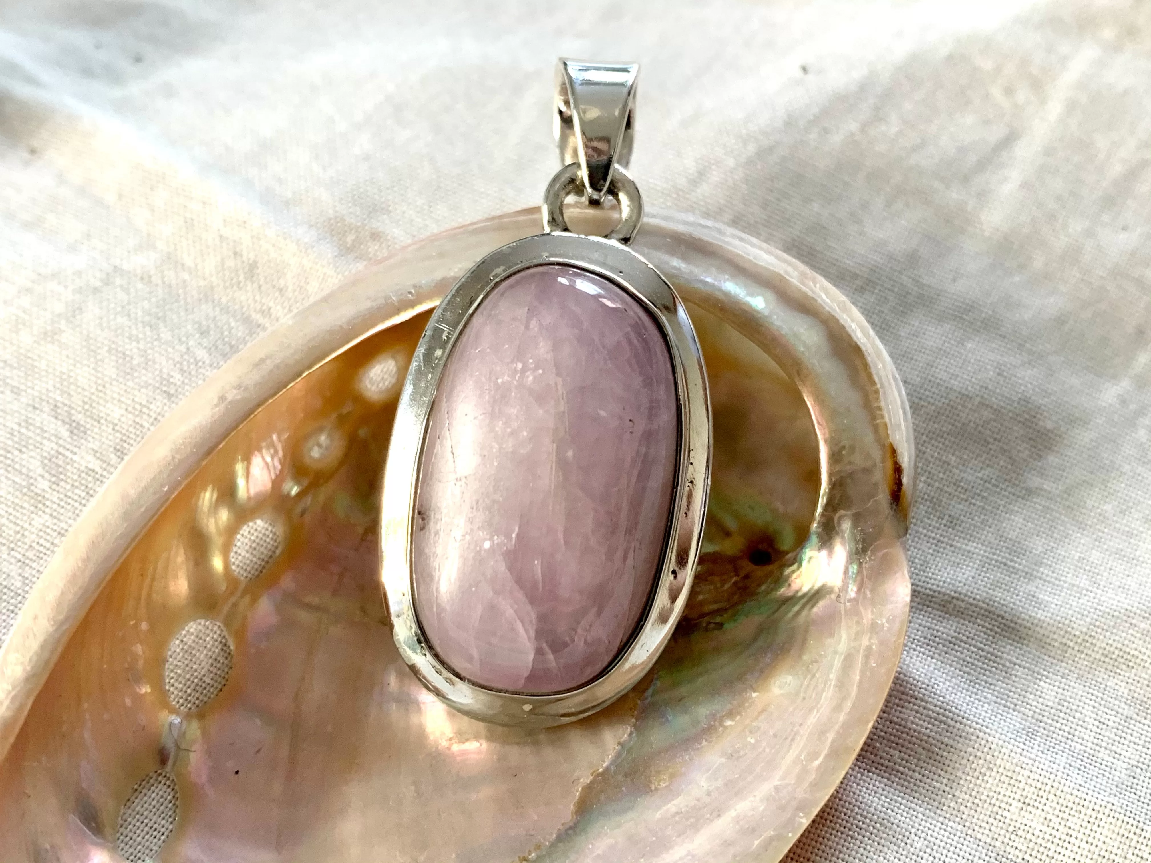 Pink Kunzite Ansley Pendant - Oval