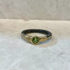 R5 - Gold-Gilded Sterling Silver Oxidized Ring w Peridot