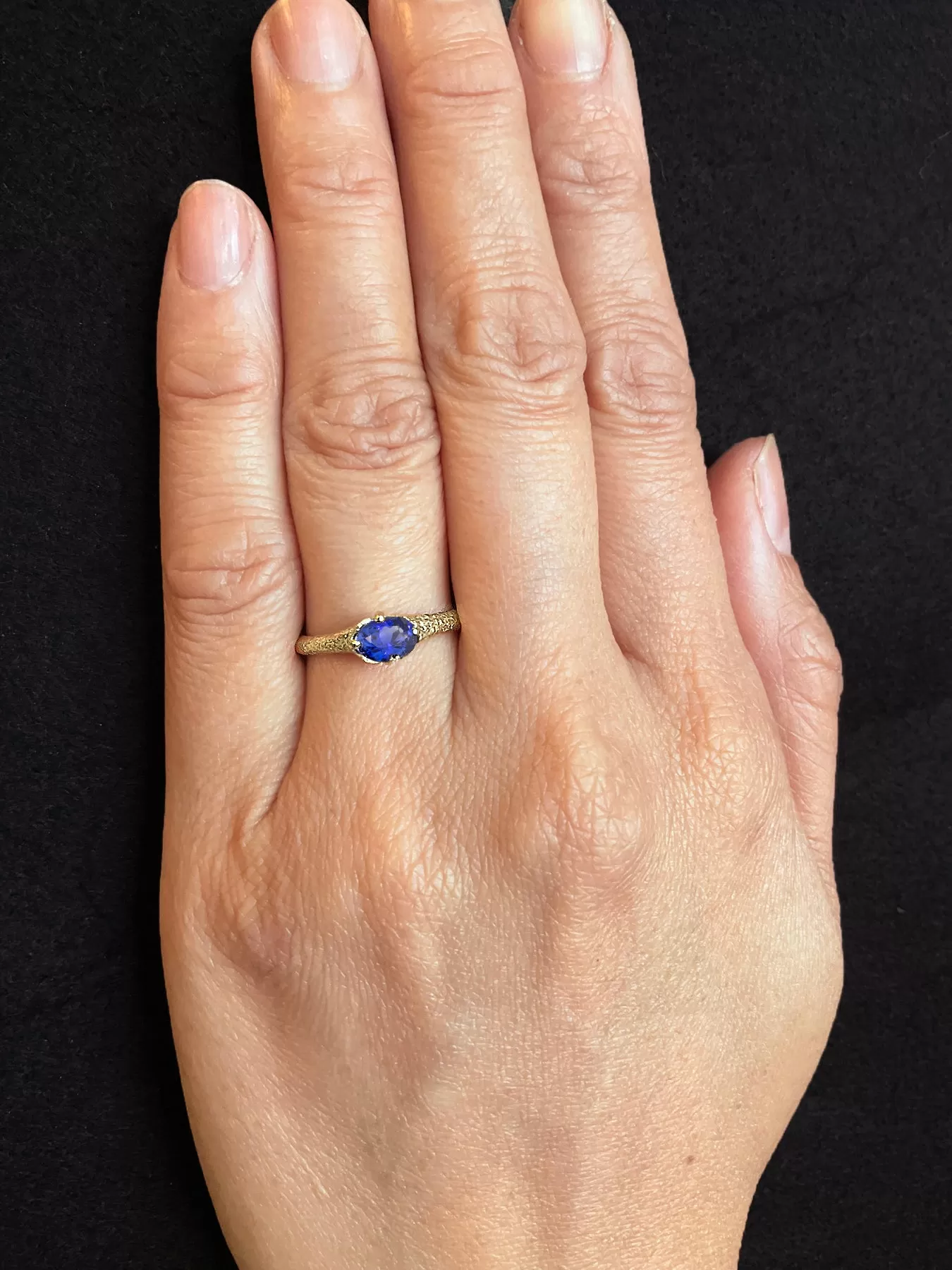 Sapphire Signet Ring in 18k gold