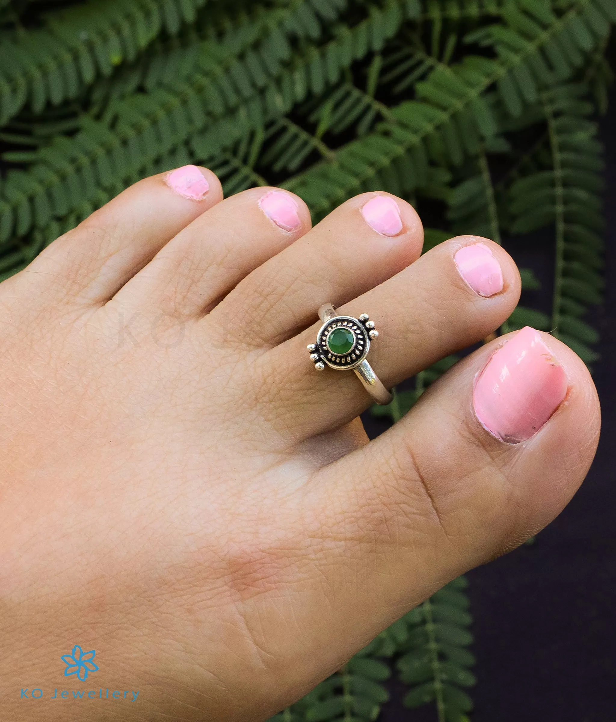 The Yash Silver Toe-Rings (Green)