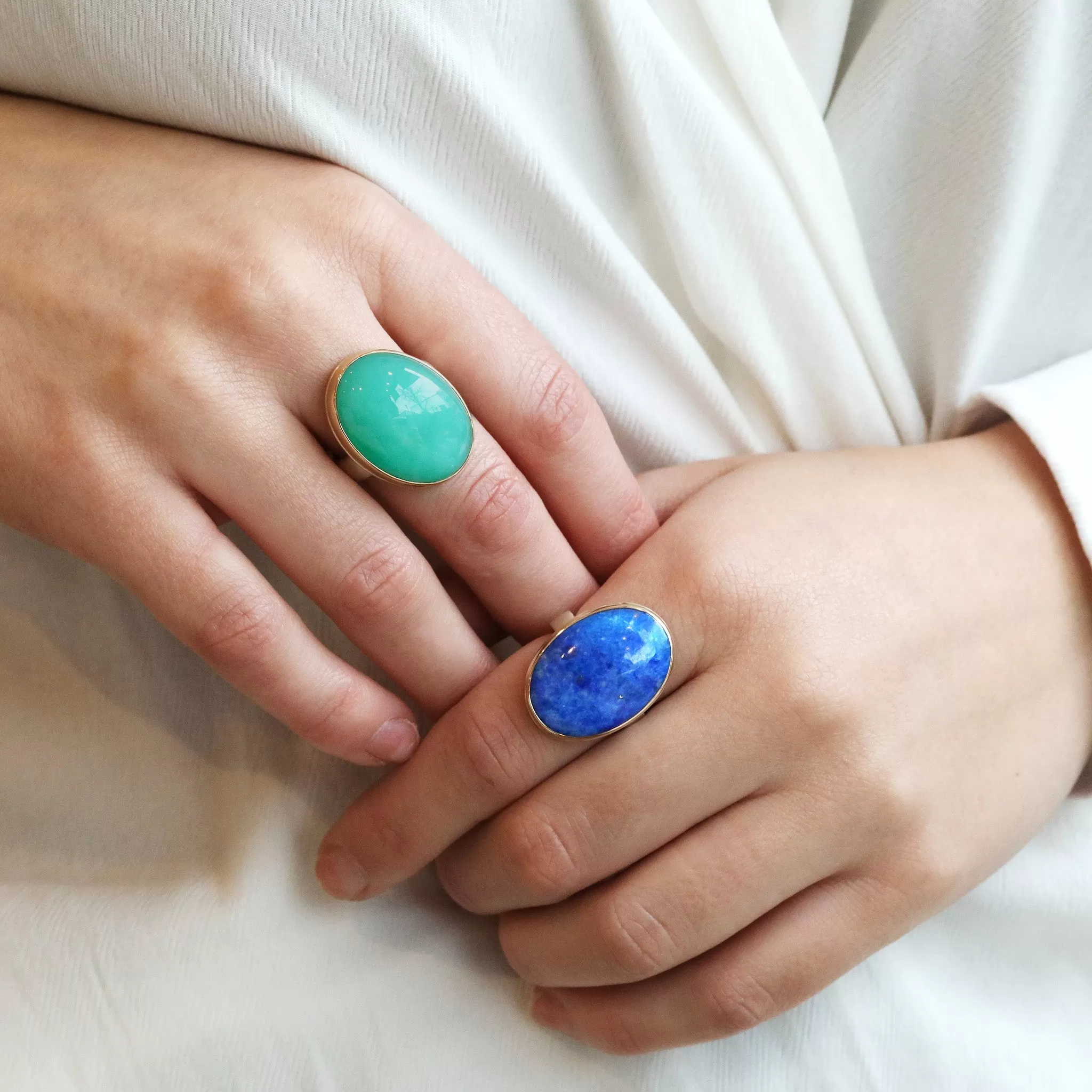 Vertical Smooth Oval Lapis Ring